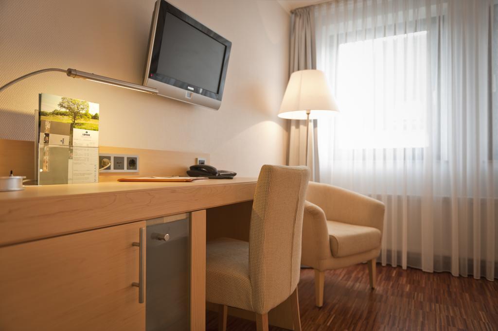 Hotel Luecke ריין מראה חיצוני תמונה